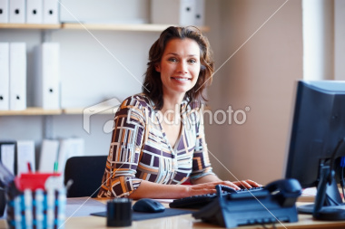 woman working with the computer
